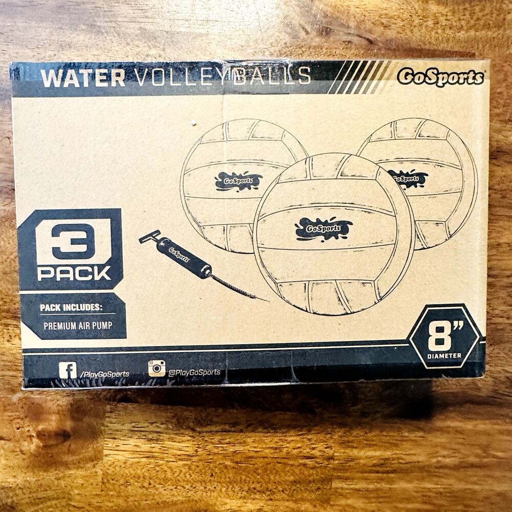 GoSports Water Volleyballs 3pk 8" Diameter Air Pump Swimming Pools Lawn Games